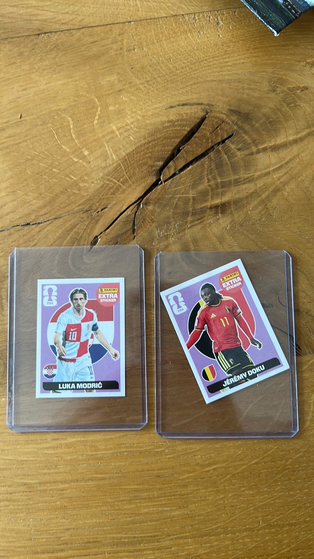 Jeremy doku en luka modric panini extra stickers, Ophalen of Verzenden, Zo goed als nieuw, Meerdere stickers