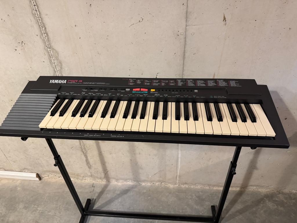Yamaha PSR-3 vintage model (grote toetsen), Muziek en Instrumenten, Keyboards, Ophalen, Gebruikt, 61 toetsen, Yamaha