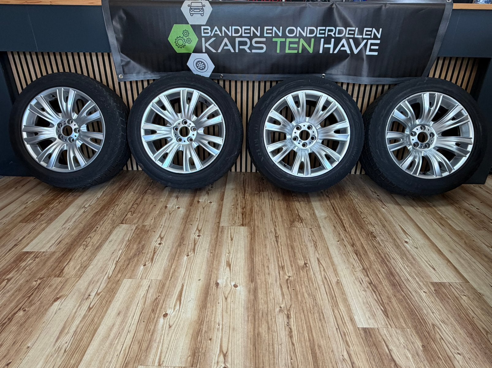 Originele BMW X5 E70 19 inch breedset - gebruikt, 255 mm, Banden en Velgen, Winterbanden, Ophalen