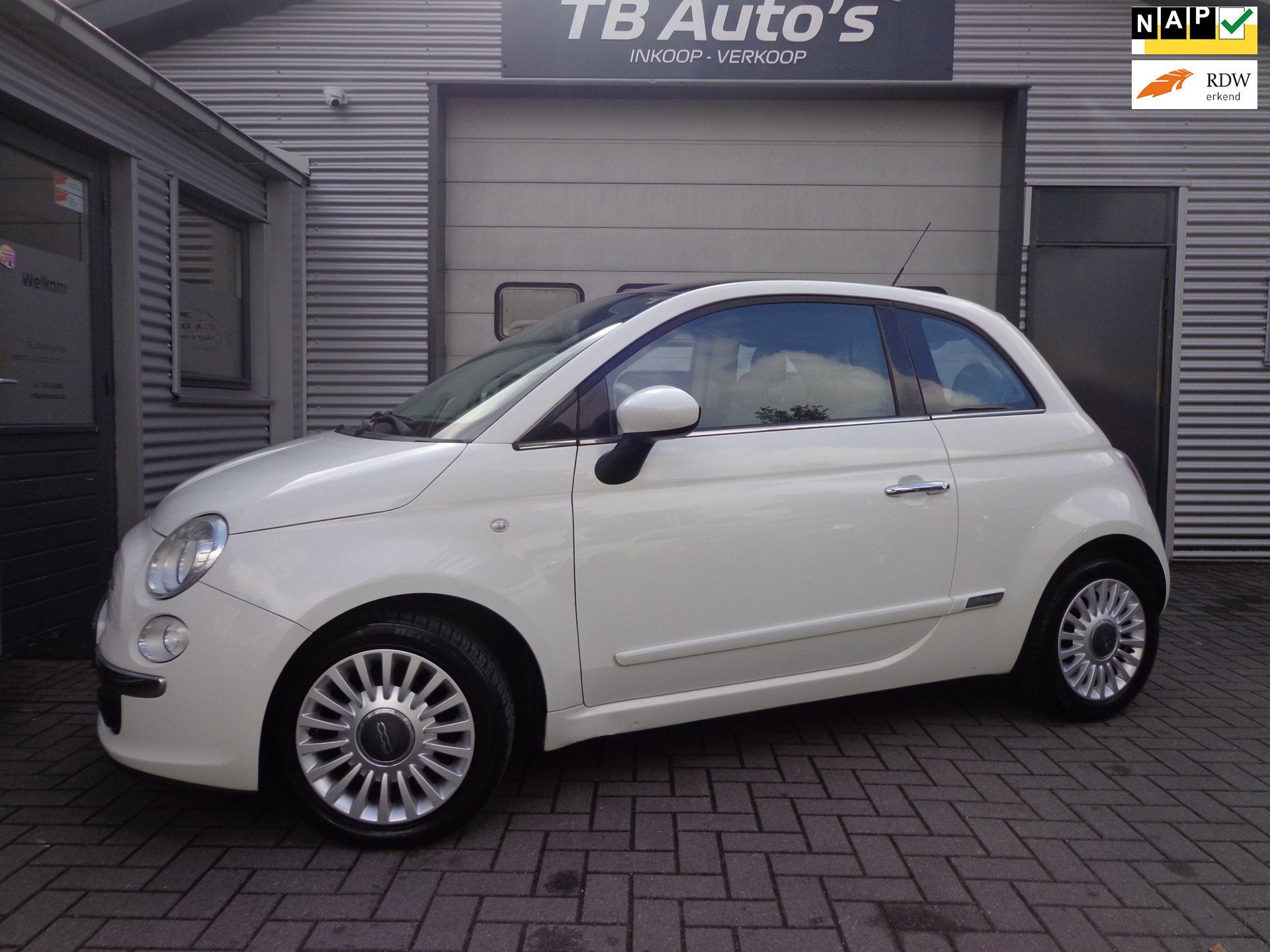 Fiat 500 1.2 Lounge ! AIRCO / PANORAMADAK !, Euro 5, Stof, Gebruikt, 1242 cc