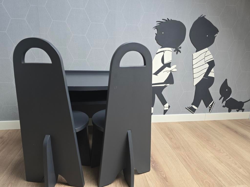 Kindertafel met twee stoeltjes, Ophalen, Tafel(s) en Stoel(en)