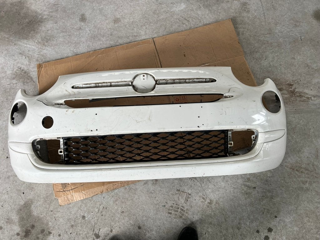 voorbumper 500 facelift gril 735619520 mistlamp R vanaf 2015, Gebruikt, Fiat, Voor, Italy