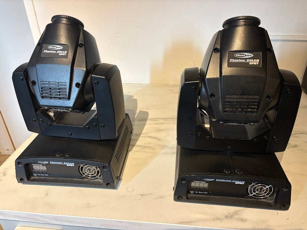 2 Showtec Phantom 25 led moving heads, Muziek en Instrumenten, Licht en Laser, Ophalen of Verzenden, Gebruikt, Licht, Geluidgestuurd