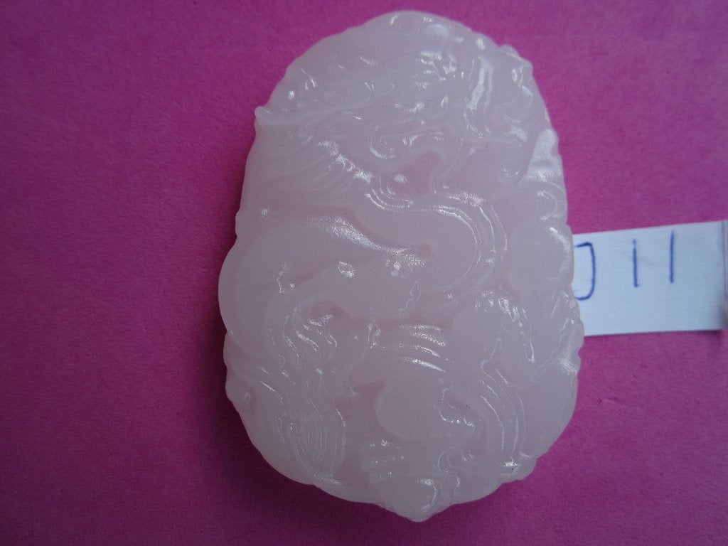 Prachtige amulet hanger van chinese jade / J11 #, Ophalen of Verzenden, Zo goed als nieuw, Wit, Steen of Mineraal
