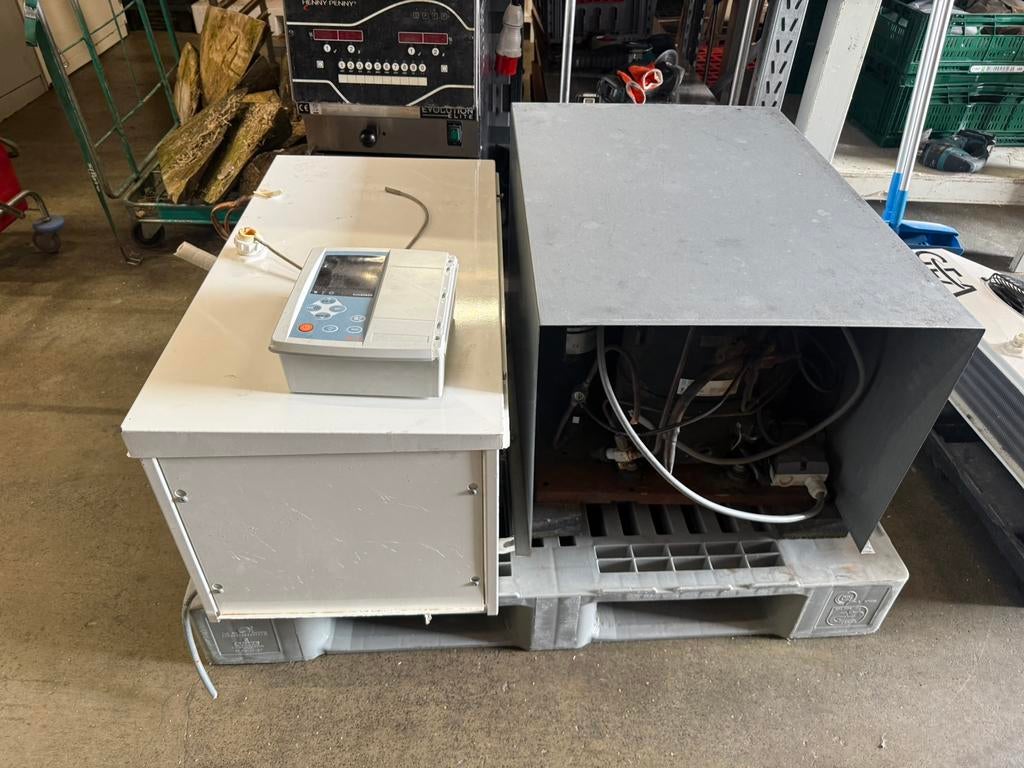 Copeland compressor + verdamper + Carel controller, Zakelijke goederen, Machines en Bouw | Pompen en Compressoren, Ophalen of Verzenden