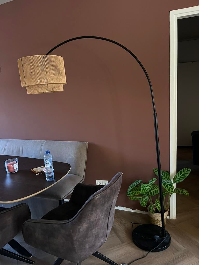 Vloerlamp Cilen - zwart metaal + touw gevlochten kap, Ophalen, Zo goed als nieuw, Metaal, 150 tot 200 cm