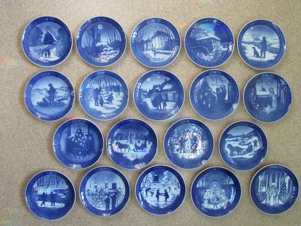 Royal Copenhagen wandborden 1973 - 1991 jaarborden, Ophalen of Verzenden, Zo goed als nieuw