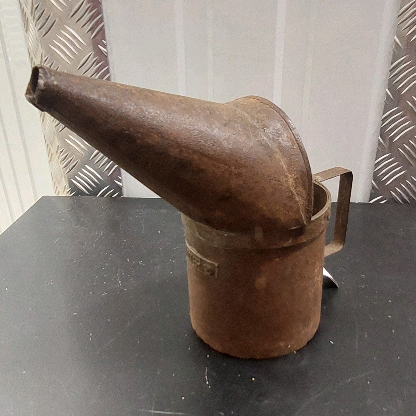 Heel oud oliekannetje, Ophalen of Verzenden, Landmacht, Overige gebieden, Overige typen
