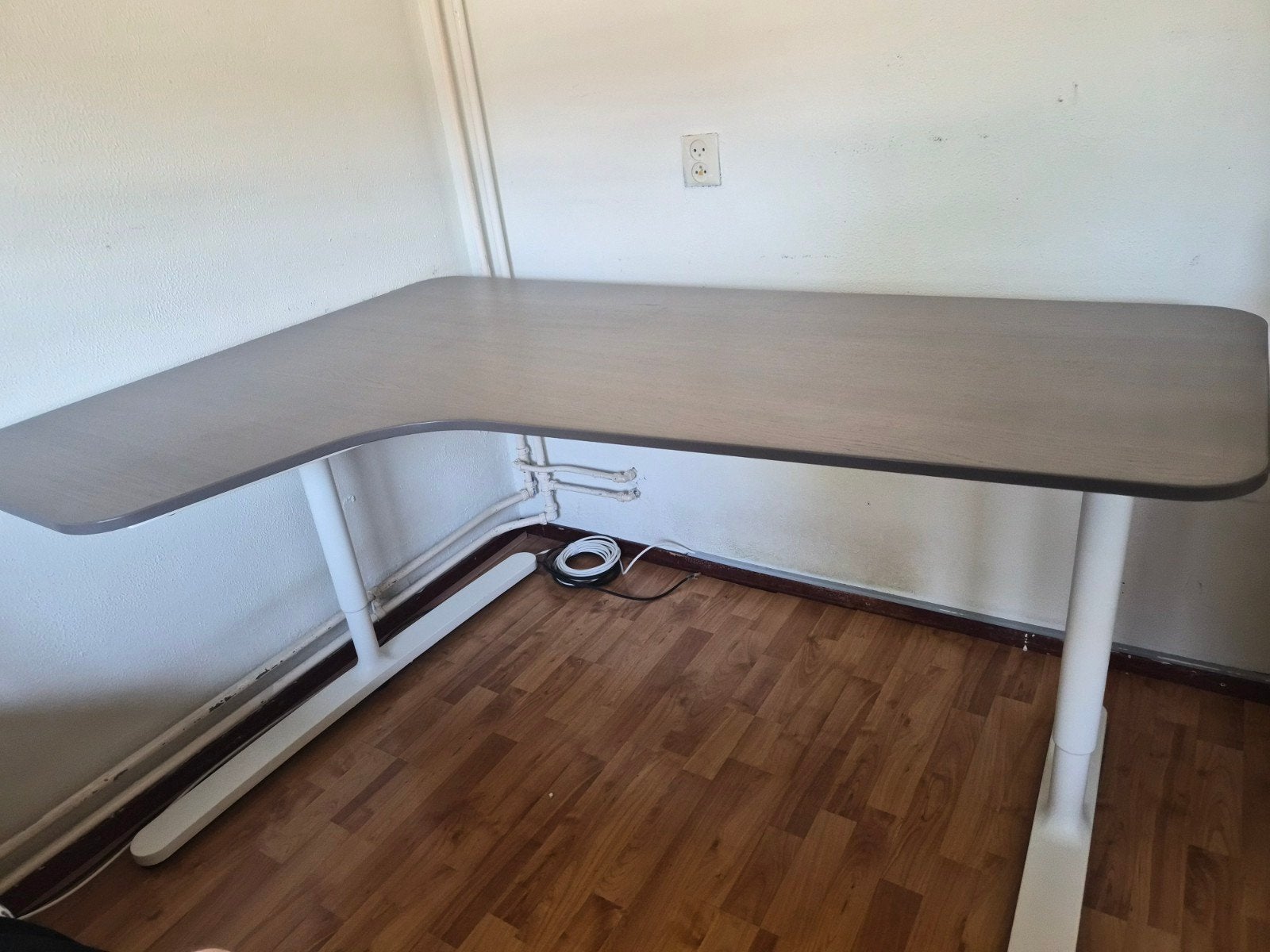 IKEA Bekant hoekbureau, Ophalen, Gebruikt, Spaanplaat of MDF, Hoekbureau