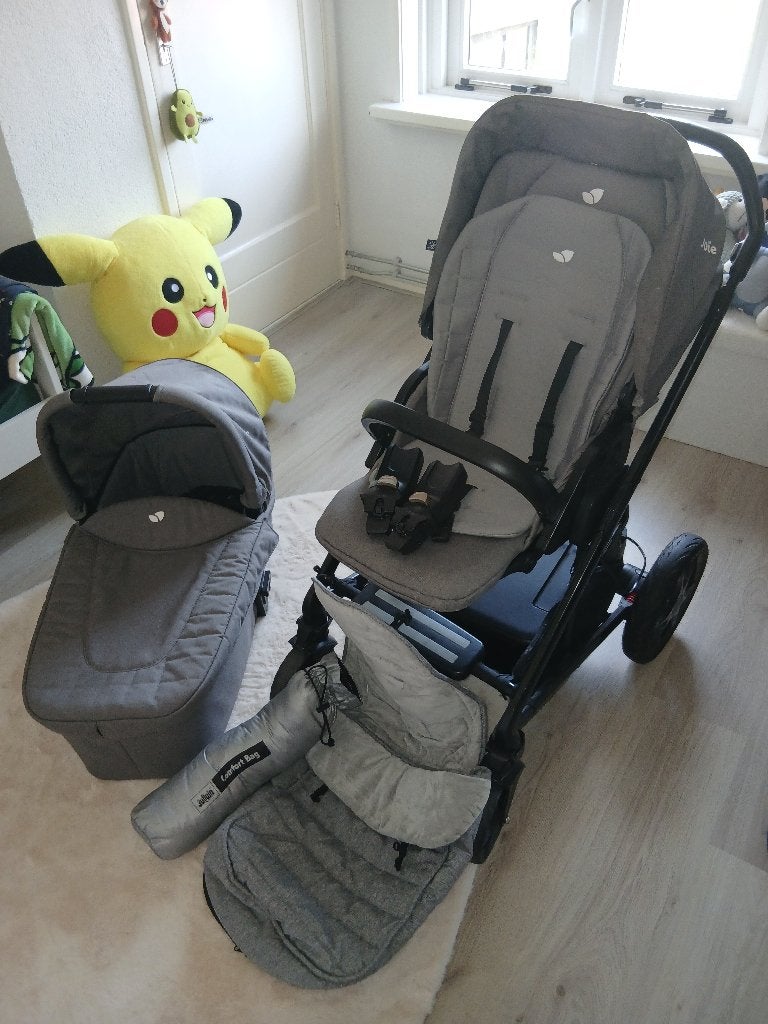 Joie kinderwagen, Zo goed als nieuw, Verstelbare duwstang, Ophalen, Kinderwagen