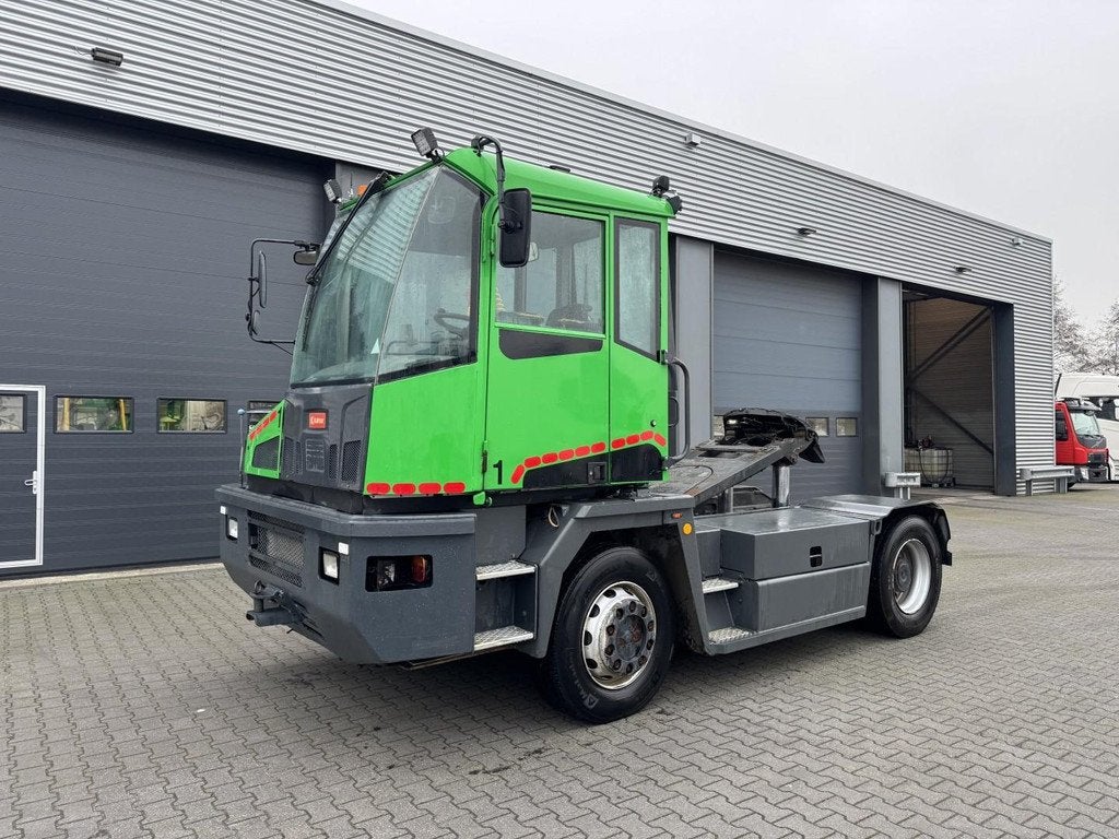 Kalmar 618 i 4x4 terminal tractor 4x4 terminal tractor HT277, Zakelijke goederen, Machines en Bouw | Heftrucks en Intern transport