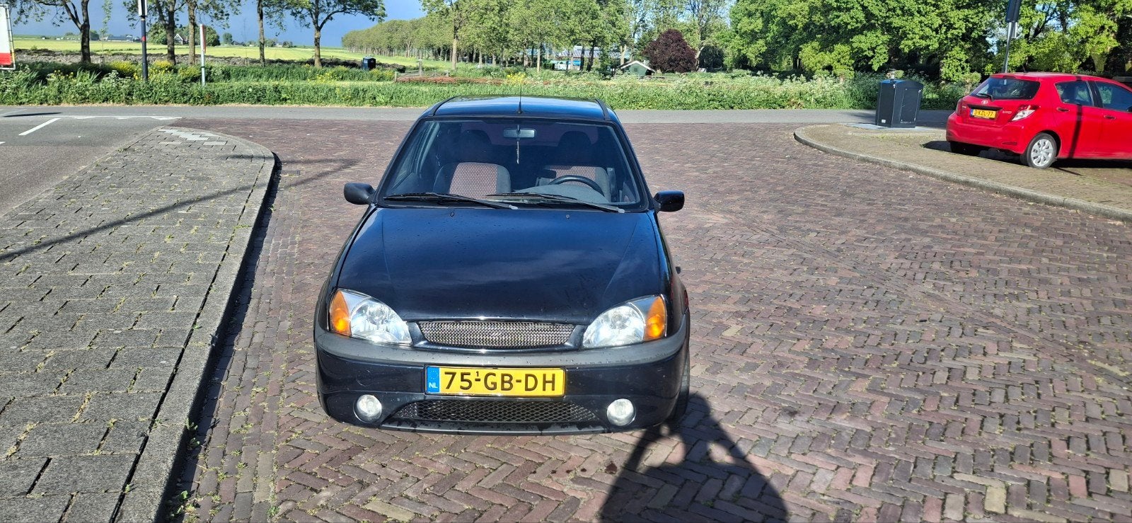 Ford Fiësta 1.6 I 16V Sport 3DR 2000 Zwart, Auto's, Voorwielaandrijving, 1596 cc, 4 cilinders, 103 pk