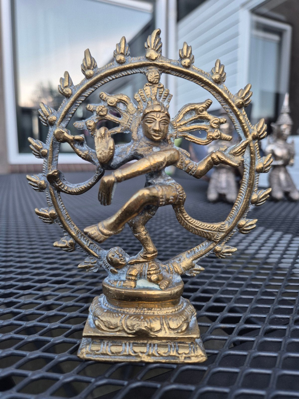 Brozen Nataraja Shiva beeld - Kosmische danser in vuurring., Minder dan 20 cm, Ophalen of Verzenden, Handgemaakt, Beeld