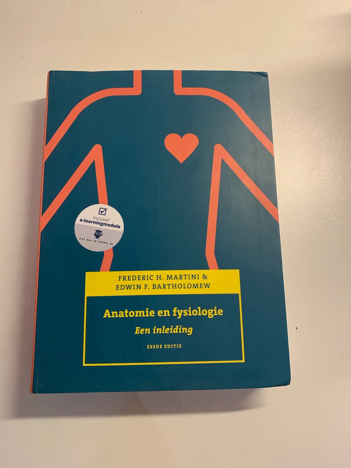 Anatomie en fysiologie: Een inleiding (zesde editie), Boeken, Studieboeken en Cursussen, Ophalen of Verzenden, Beta, Zo goed als nieuw