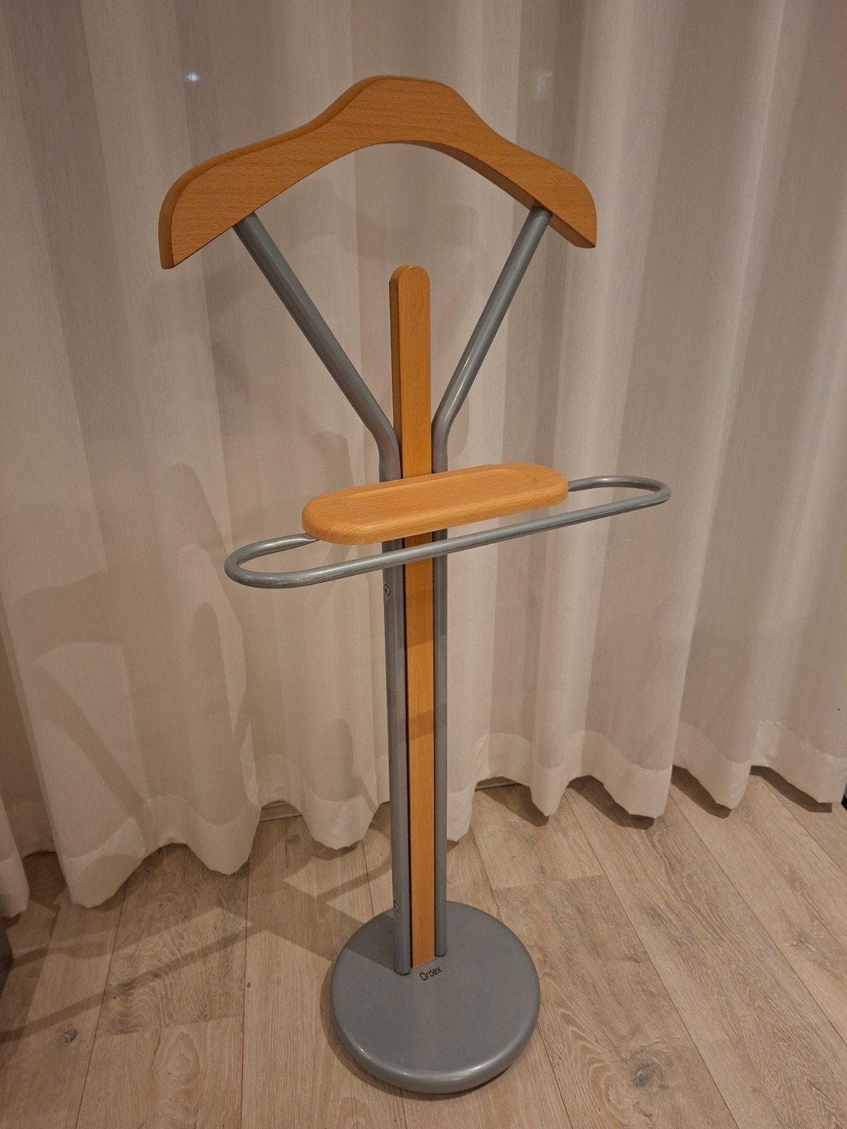 Ordex dressboy, Huis en Inrichting, Ophalen, Zo goed als nieuw, Wandkapstok, 100 tot 150 cm