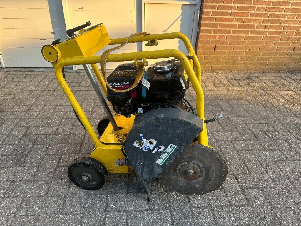 gebruikte Wacker Neuson vloerzaagmachine asfalt zaag, Ophalen, Gebruikt