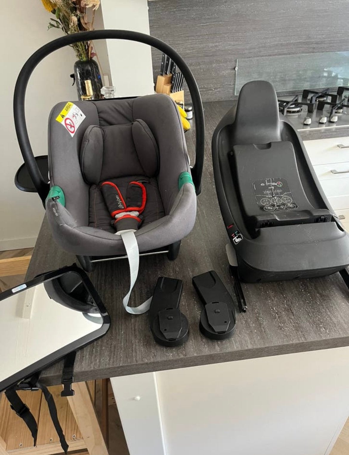 Cybex maxicosi + isofix en adapters, Gebruikt, Isofix, 0 t/m 13 kg, Ophalen