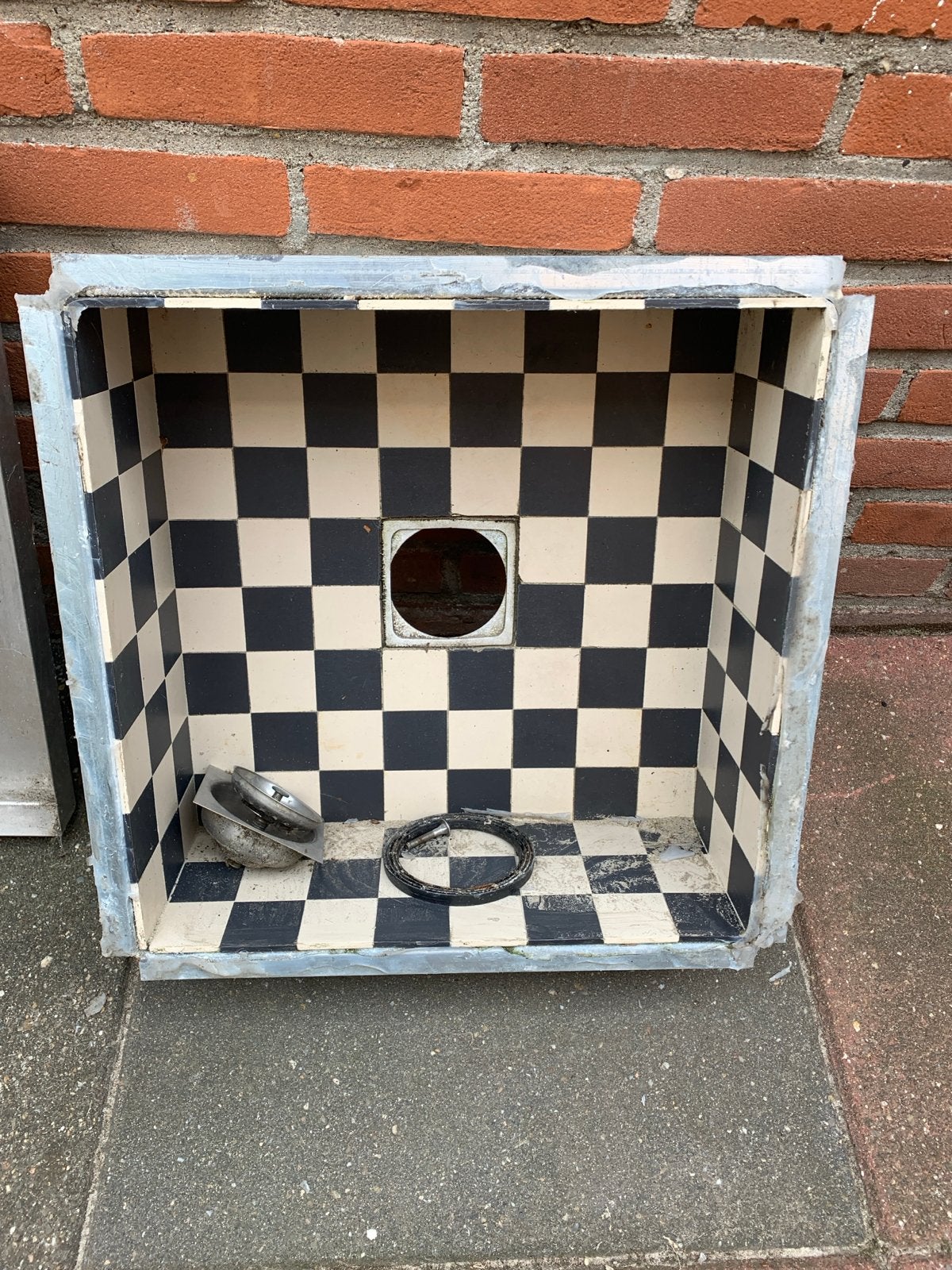 Wasbak keuken spoelbak met zwart-wit tegels, Ophalen, Gebruikt, Zwart, 50 tot 100 cm