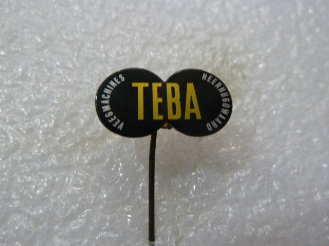 Vintage TEBA Veegmachines Heerhugowaard Speldje, Verzamelen, Ophalen of Verzenden, Gebruikt, Merk, Speldje of Pin