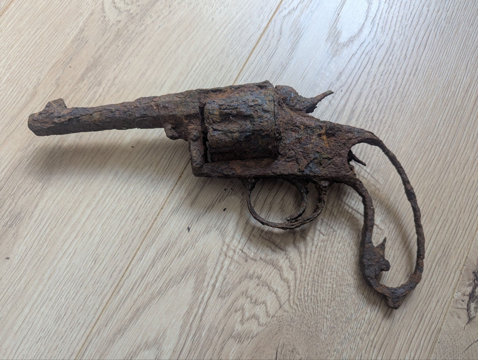 MM1883 Reichsrevolver, Officier model bodemvondst, Verzamelen, Militaria | Tweede Wereldoorlog, Verzenden, Landmacht, Duitsland