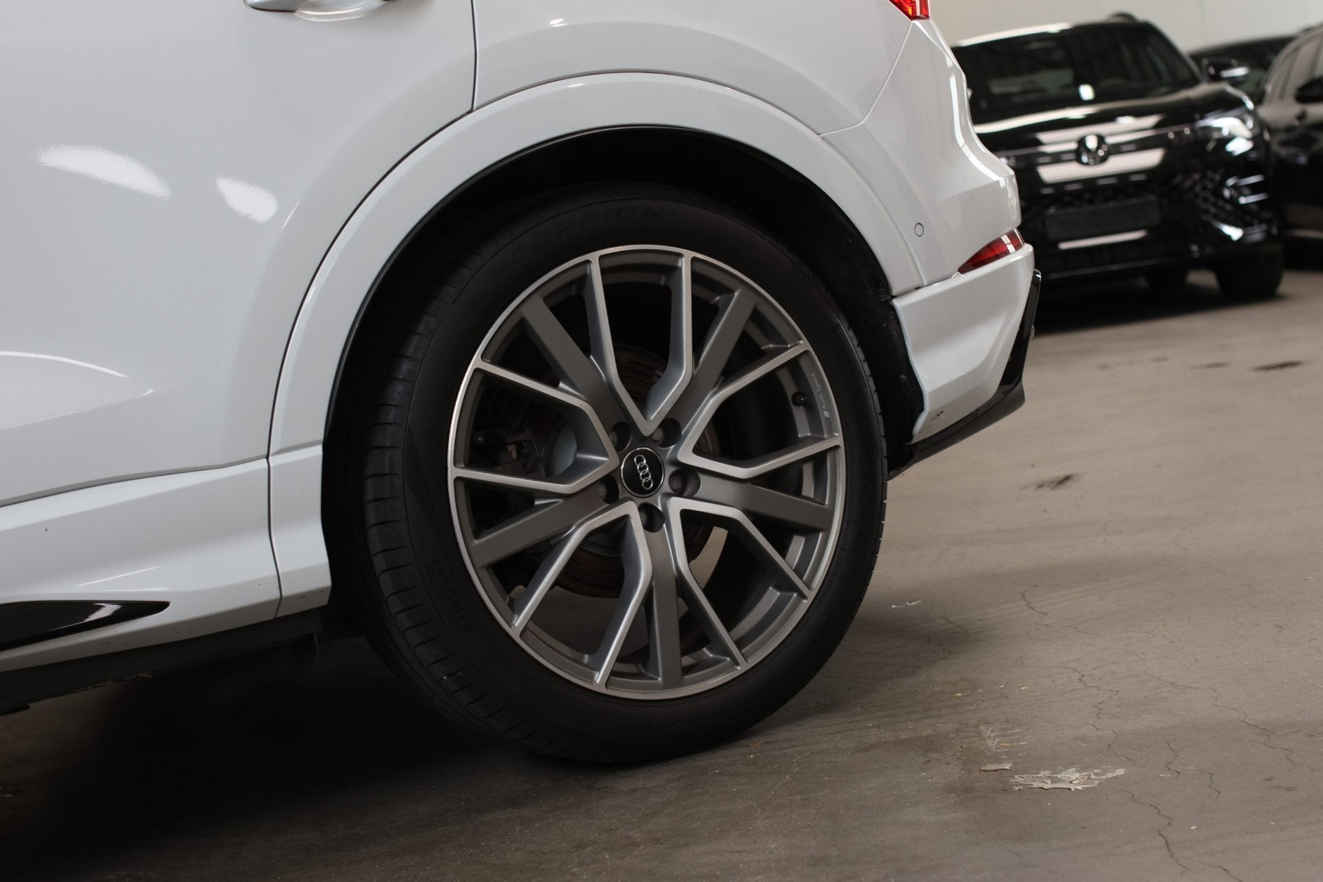 Foto 92 van Audi Q3 40 TFSI Quattro S-Line *Pano*360 Camera*Keyless*Trek
