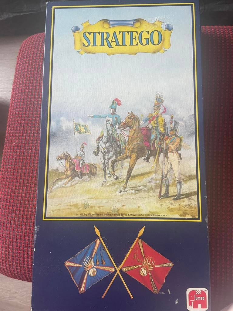 Stratego met ronde pionnen en de spelregels, Ophalen of Verzenden
