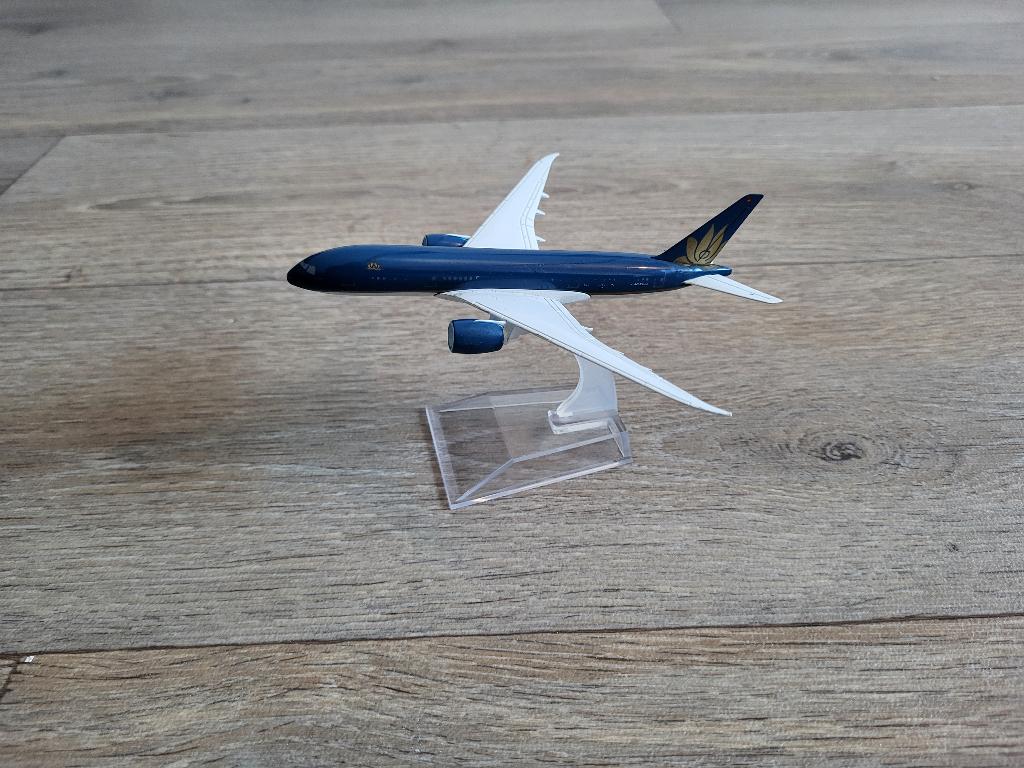 Boeing 787 Dreamliner vliegtuigmodel Vietnam Airlines, Ophalen of Verzenden, Gebruikt