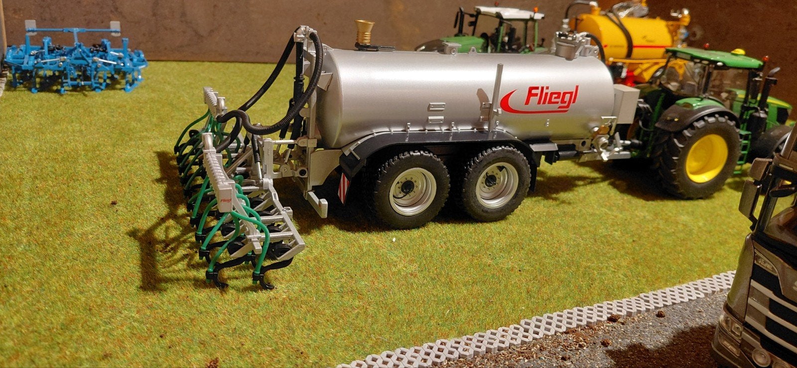 FLIEGL 18000LTR MET BOUWLANDINJECTEUR WIKING, Ophalen of Verzenden, Nieuw, Tractor of Landbouw, Overige merken