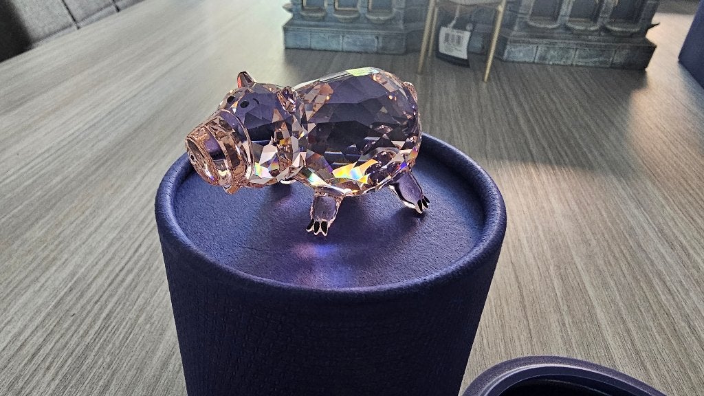 Swarovski Disney Toy Story Hamm! NIEUW!, Ophalen of Verzenden, Nieuw, Figuurtje