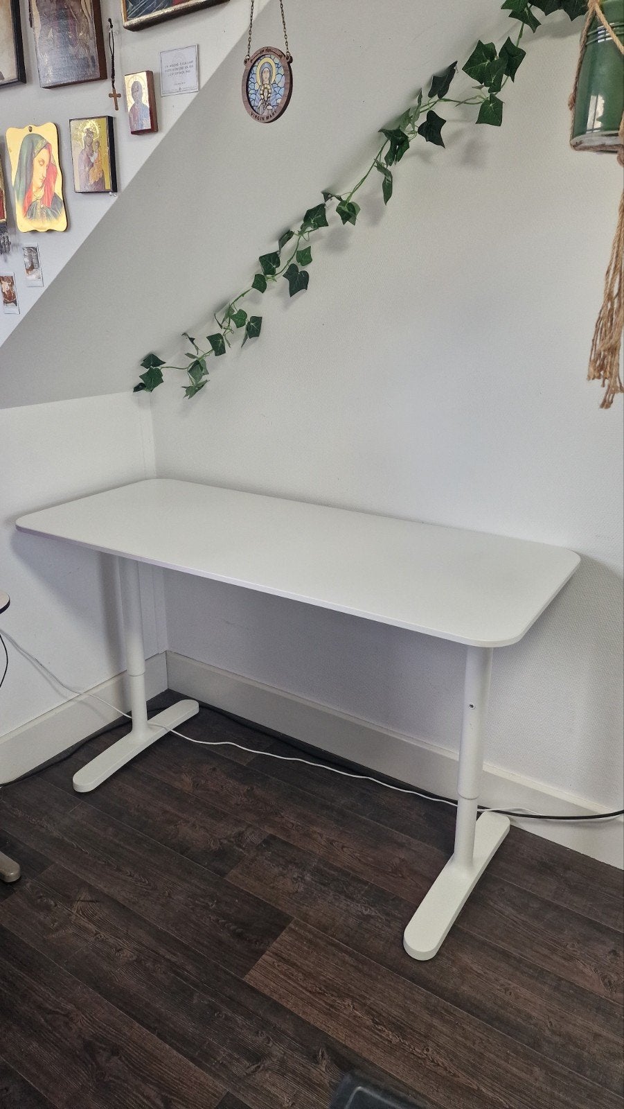 wit ikea bureau, Huis en Inrichting, Bureaus, Ophalen, Zo goed als nieuw, IKEA