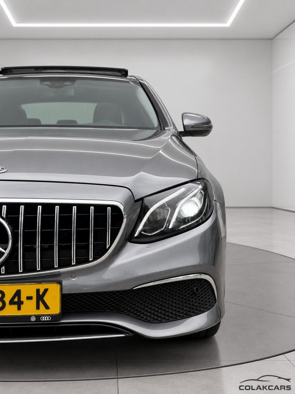 Mercedes-Benz E-Klasse 220 d AMG|Pano|Head-Up|Widescreen|NAP, Achterwielaandrijving, Gebruikt, 4 cilinders, Bedrijf