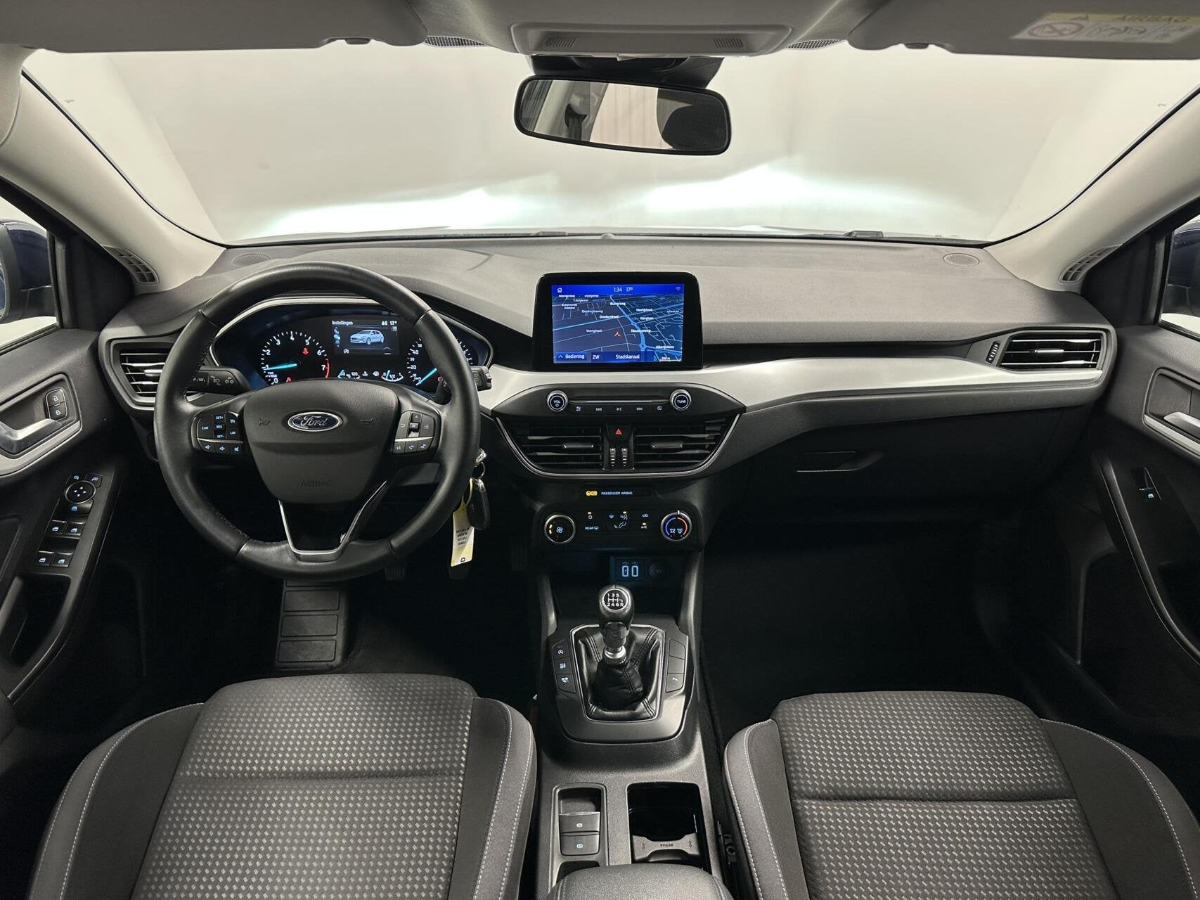 Ford Focus 1.0 EcoBoost Trend Edition Business CAMERA CARPLA, Auto's, Gebruikt, Met garantie (alle), Blauw, Origineel Nederlands