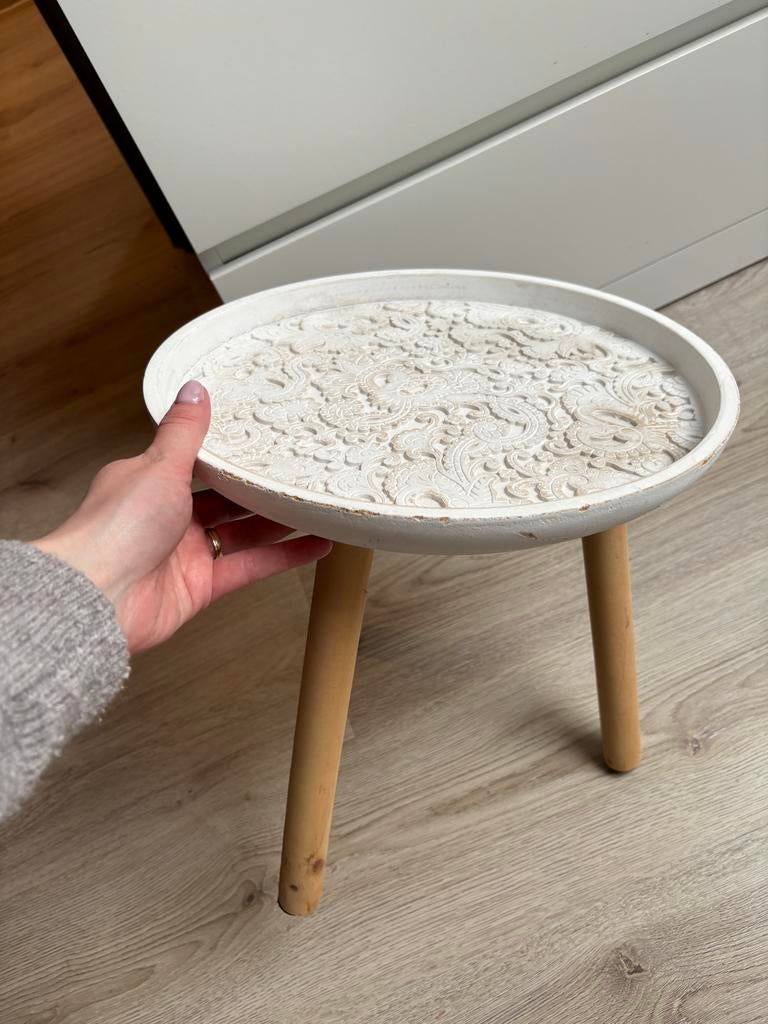 Bijzettafel wit houtlook mandala boho tafeltje, Huis en Inrichting, Tafels | Bijzettafels, Ophalen, Minder dan 45 cm, Minder dan 55 cm