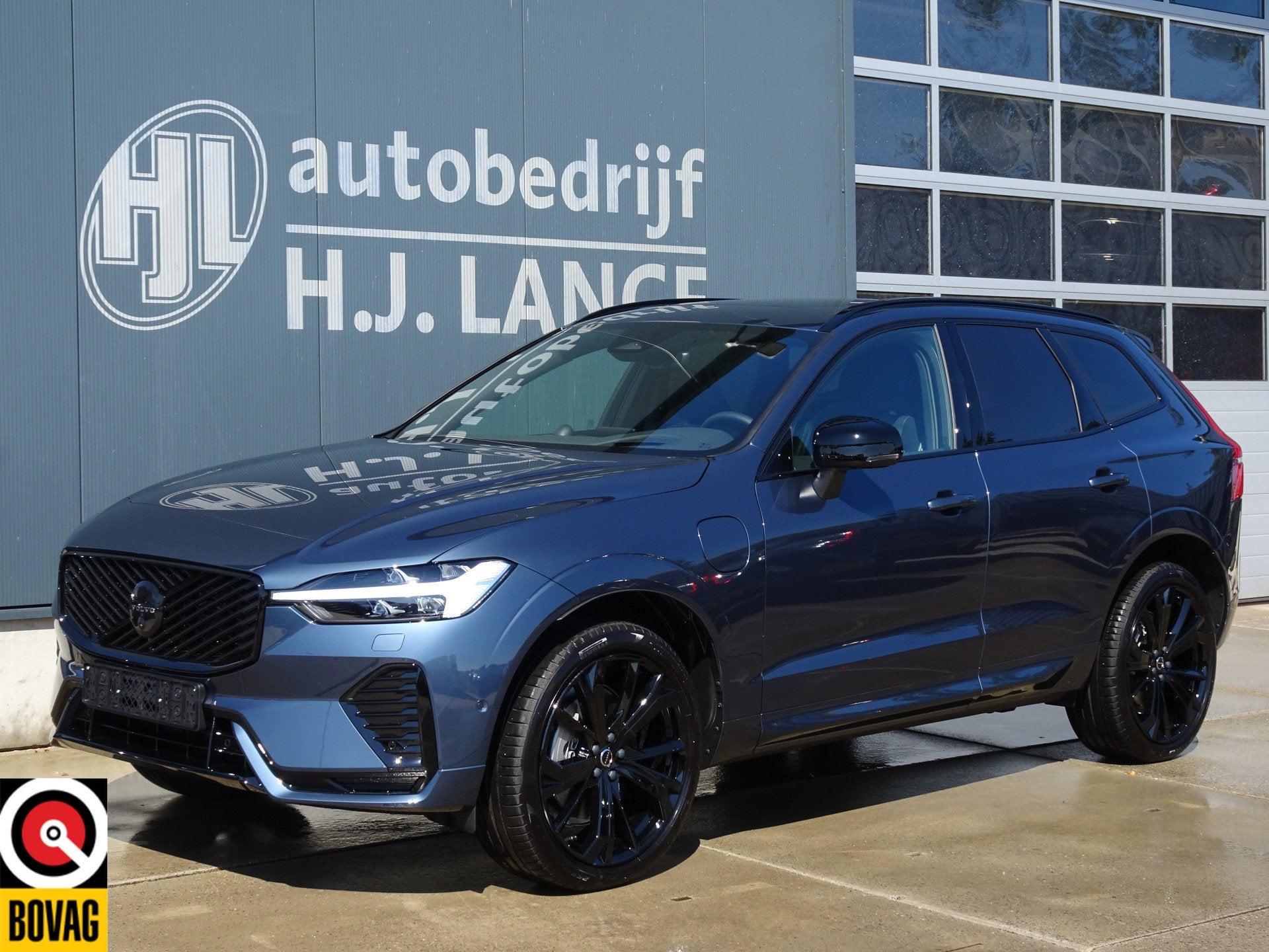 Volvo XC60 2.0 T8 Plug-in hybrid AWD Ultra Black Edition, Auto's, Automaat, 12 maanden, Gebruikt, 4 cilinders
