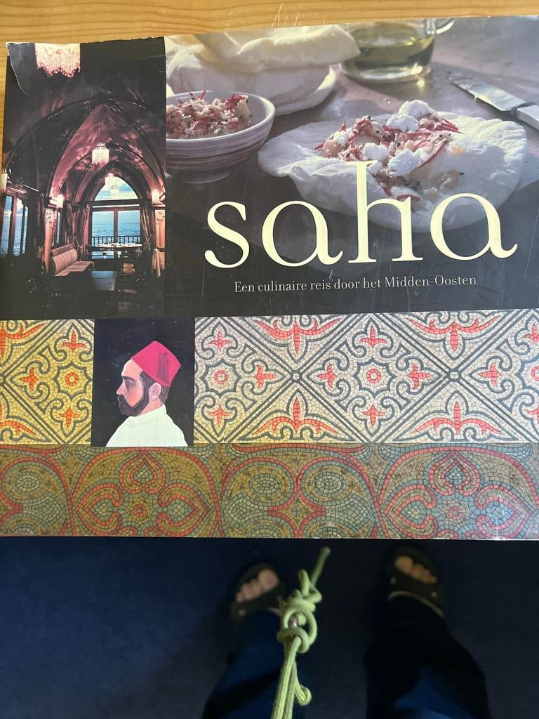 Saha: Een culinaire reis door het Midden-Oosten kookboek, Boeken, Kookboeken, Ophalen of Verzenden, Zo goed als nieuw, Midden-Oosten en Marokko