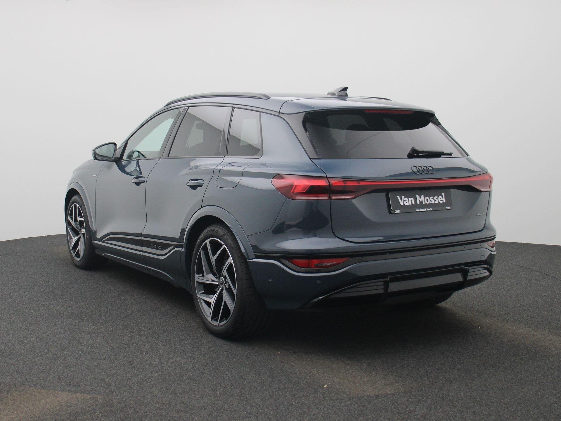 Audi Q6 e-tron Advanced edition 100 kWh | Adaptive cruise co, Automaat, 12 maanden, Gebruikt, Blauw