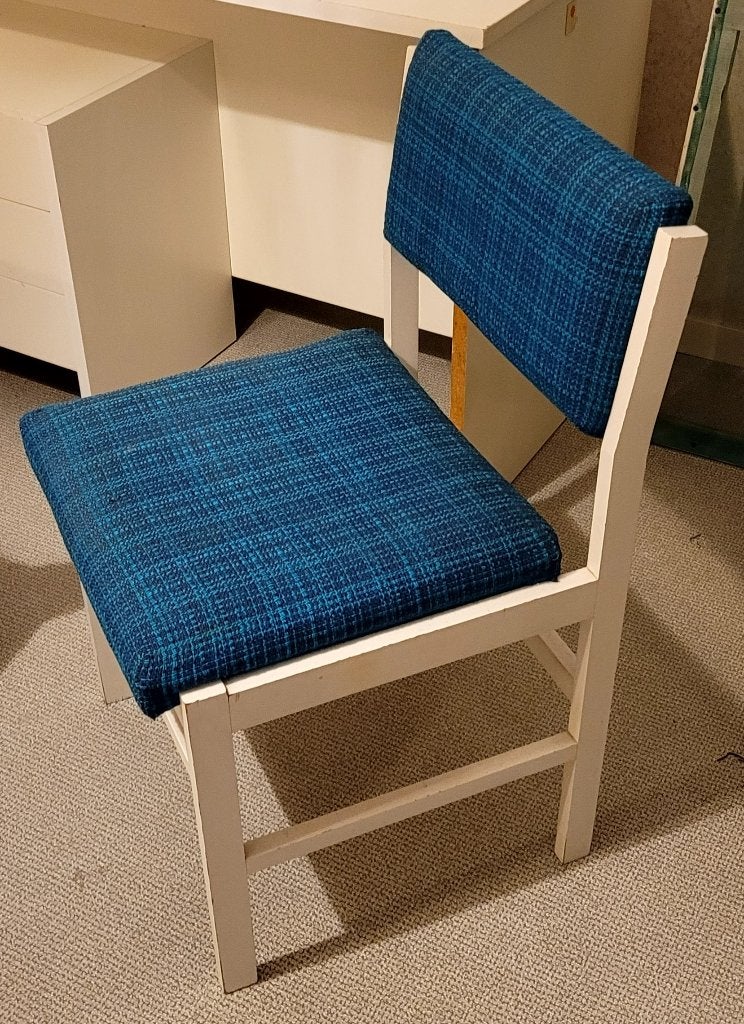 Leuke houten stoel, Ophalen, Blauw, Zo goed als nieuw, Eén
