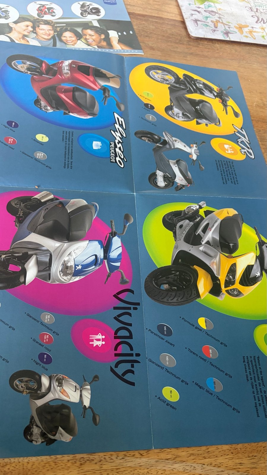 Peugeot Scooters Poster - Elyseo, TKR, Vivacity, X-Race, Ophalen of Verzenden, Zo goed als nieuw, Peugeot