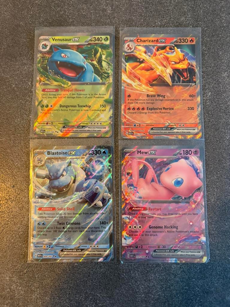 Pokémon Mew 151 Ex Set Venusaur- Charizard- Blastoise - Mew, Ophalen of Verzenden, Zo goed als nieuw