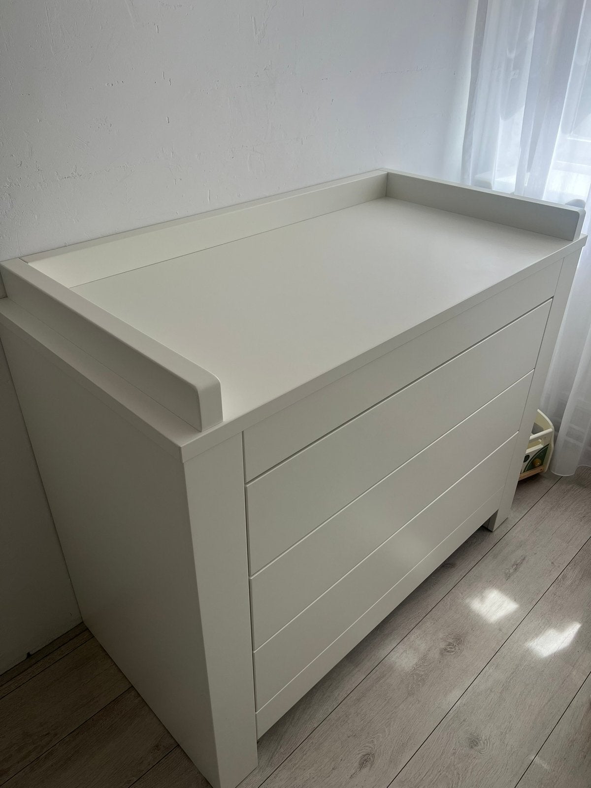 Mat witte commode, Ophalen, Gebruikt