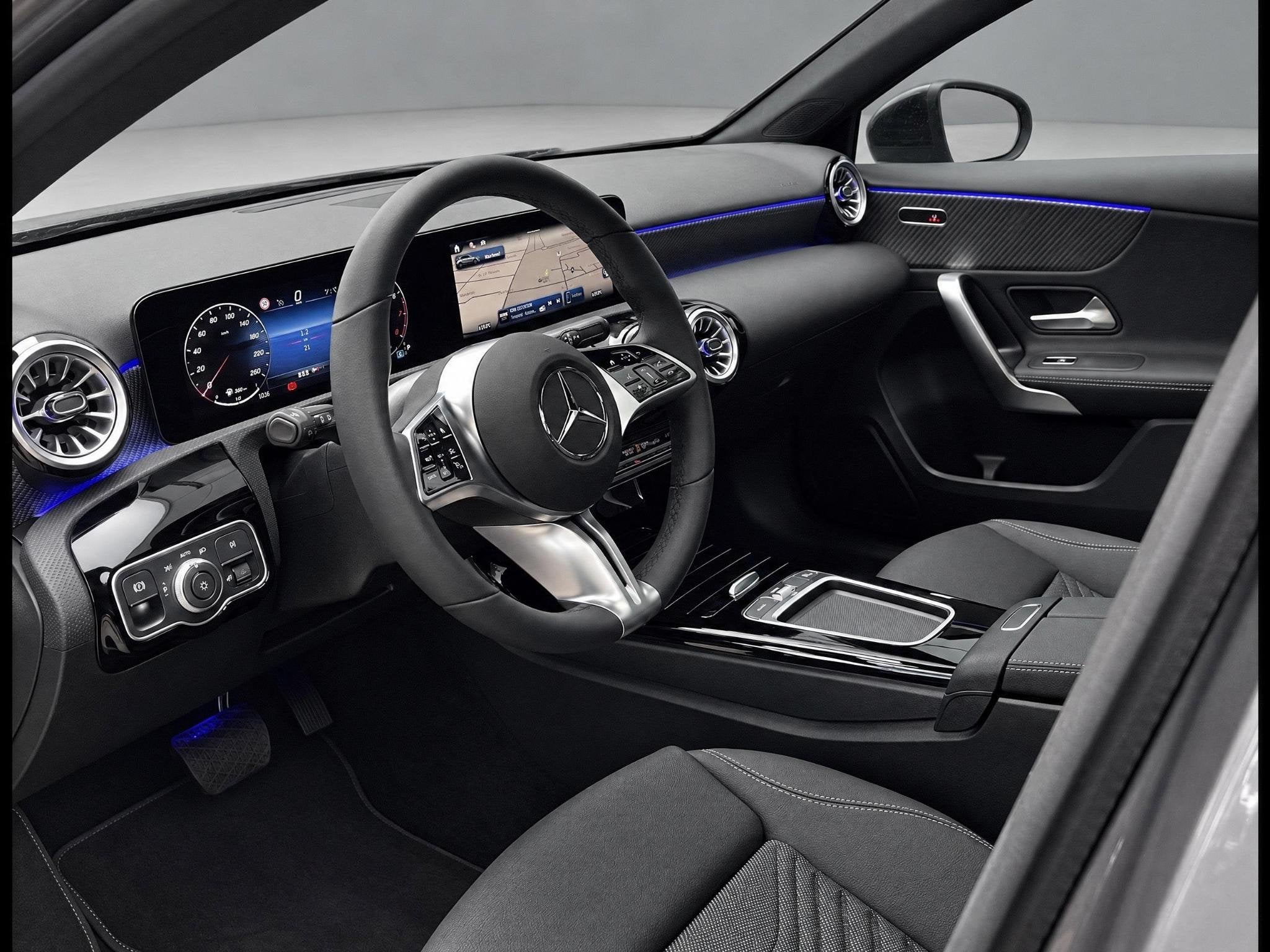 Mercedes-Benz A-klasse 180 Star Edition Luxury | Panoramadak, Auto's, Gebruikt, 4 cilinders, Origineel Nederlands, Bedrijf