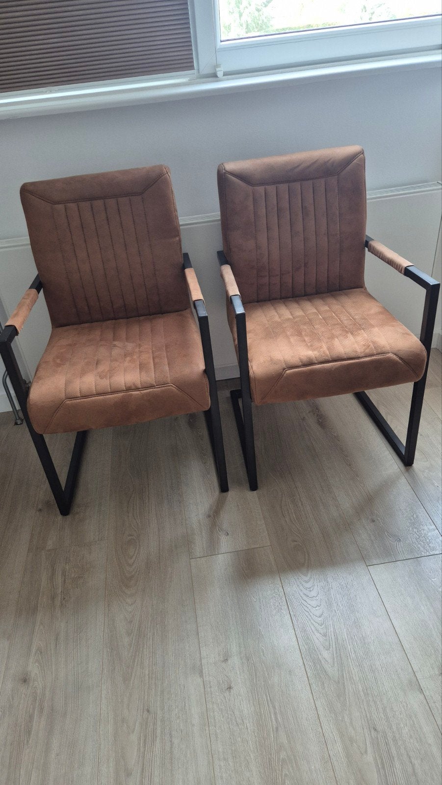 2 Eetkamerstoelen, Ophalen