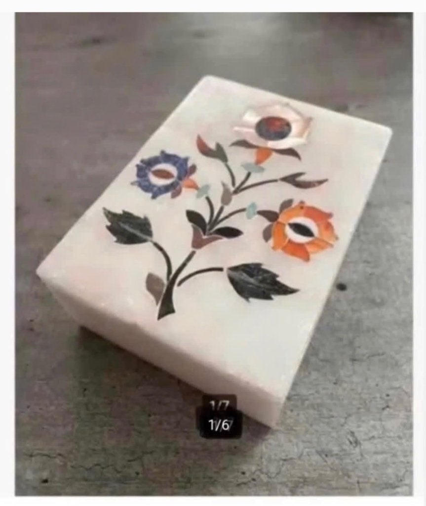 Prachtig kistje speksteen ingelegd met edelstenen 10x7x4 cm, Ophalen of Verzenden