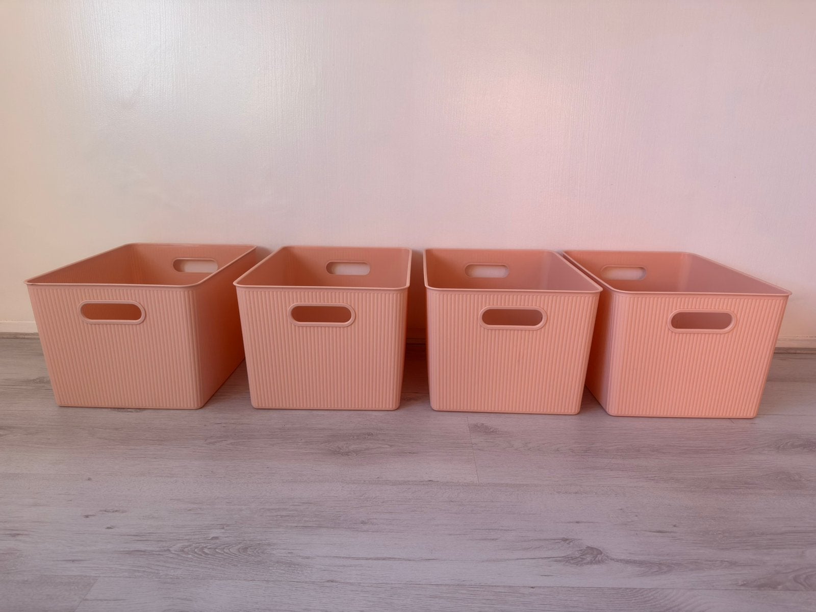 Blokker opbergbox ribbel blush (roze) 23 liter, Ophalen, Minder dan 50 cm, Zo goed als nieuw, 5 – 50