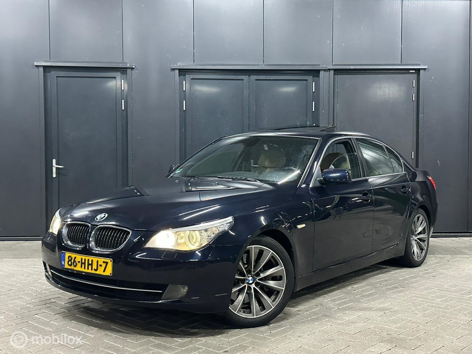 BMW 5-serie 530i Business Line schuifdak|bomvol! Beurt+apk, Achterwielaandrijving, Gebruikt, 2000 kg, Blauw