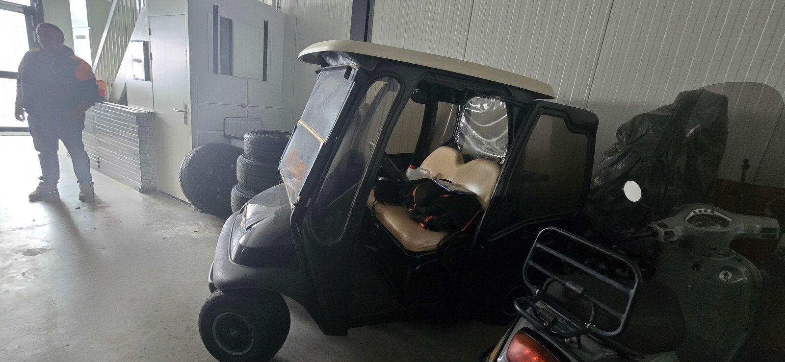 Club Car Golfkar / Security Vehicle met gesloten cabine, Ophalen, Gebruikt, Golfkar, Overige merken