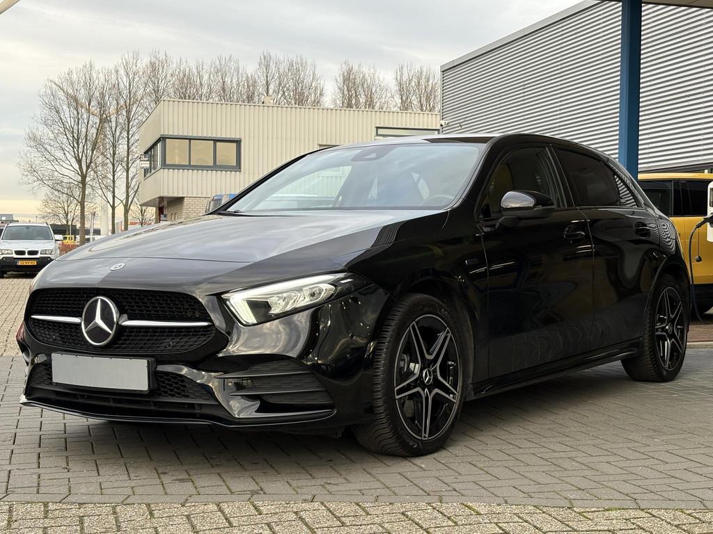 Mercedes-Benz A-klasse 250 e AMG Line | Stoelverwarming | Na, Auto's, Mercedes-Benz, Gebruikt, Euro 6, 4 cilinders, 16 kWh
