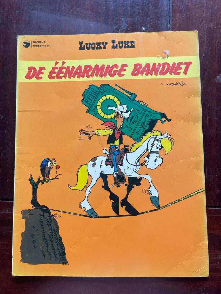 Lucky Luke - De Eénarmige Bandiet (Dargaud), Boeken, Eén stripboek, Ophalen, Gelezen