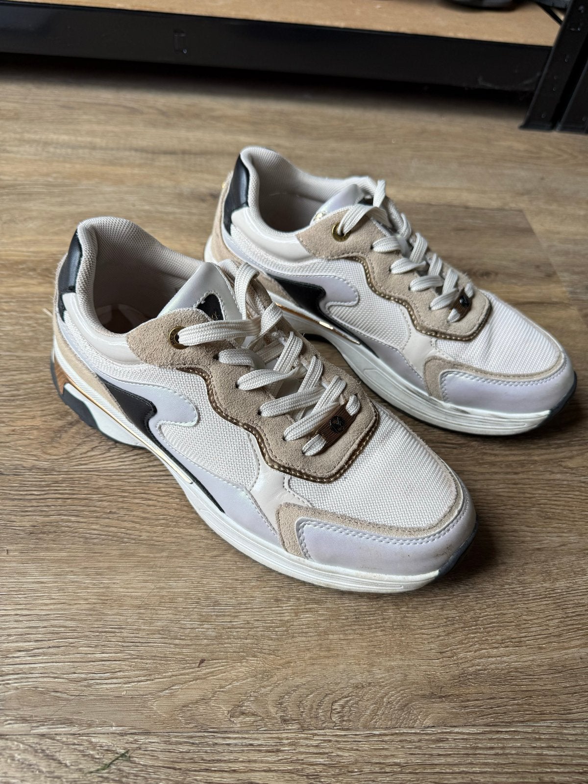 Mexx sneakers maat 40 zo goed als nieuw, Ophalen of Verzenden, Zo goed als nieuw, Wit, Sneakers of Gympen