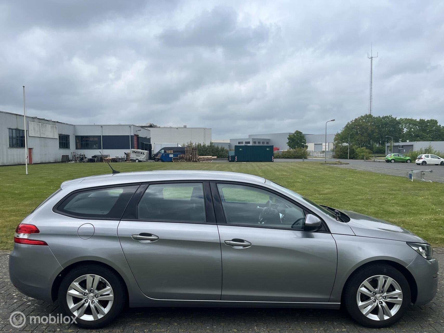 Peugeot 308 SW 1.6 BlueHDI Blue Lease Executive / Navi / Cru, Auto's, Voorwielaandrijving, Stof, Gebruikt, 4 cilinders